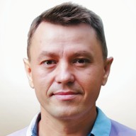 Азаров Роман Вікторович