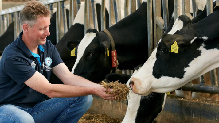 Happy-farmer.png