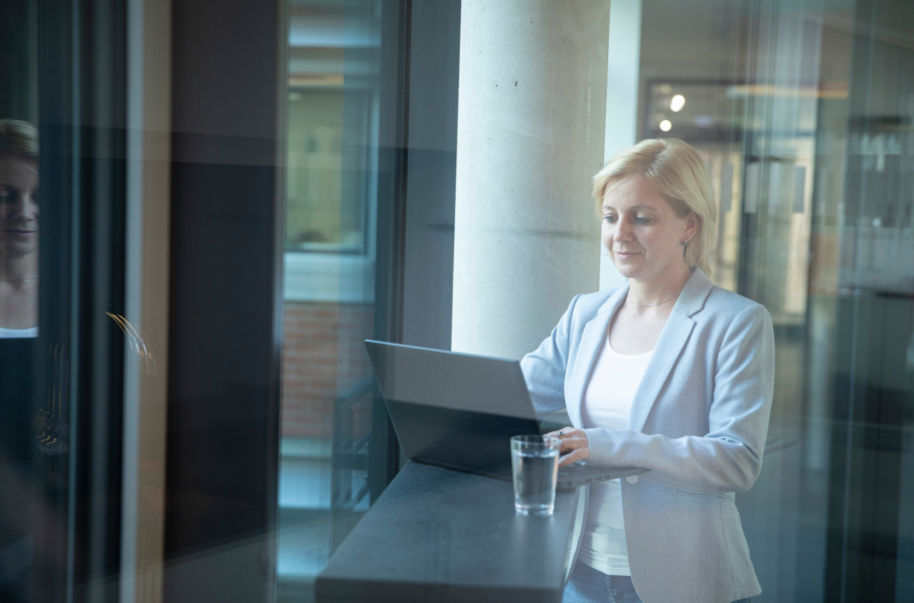 employee working while standing