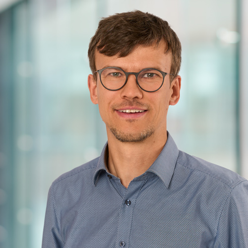 Portrait image of Gerrit Krueger