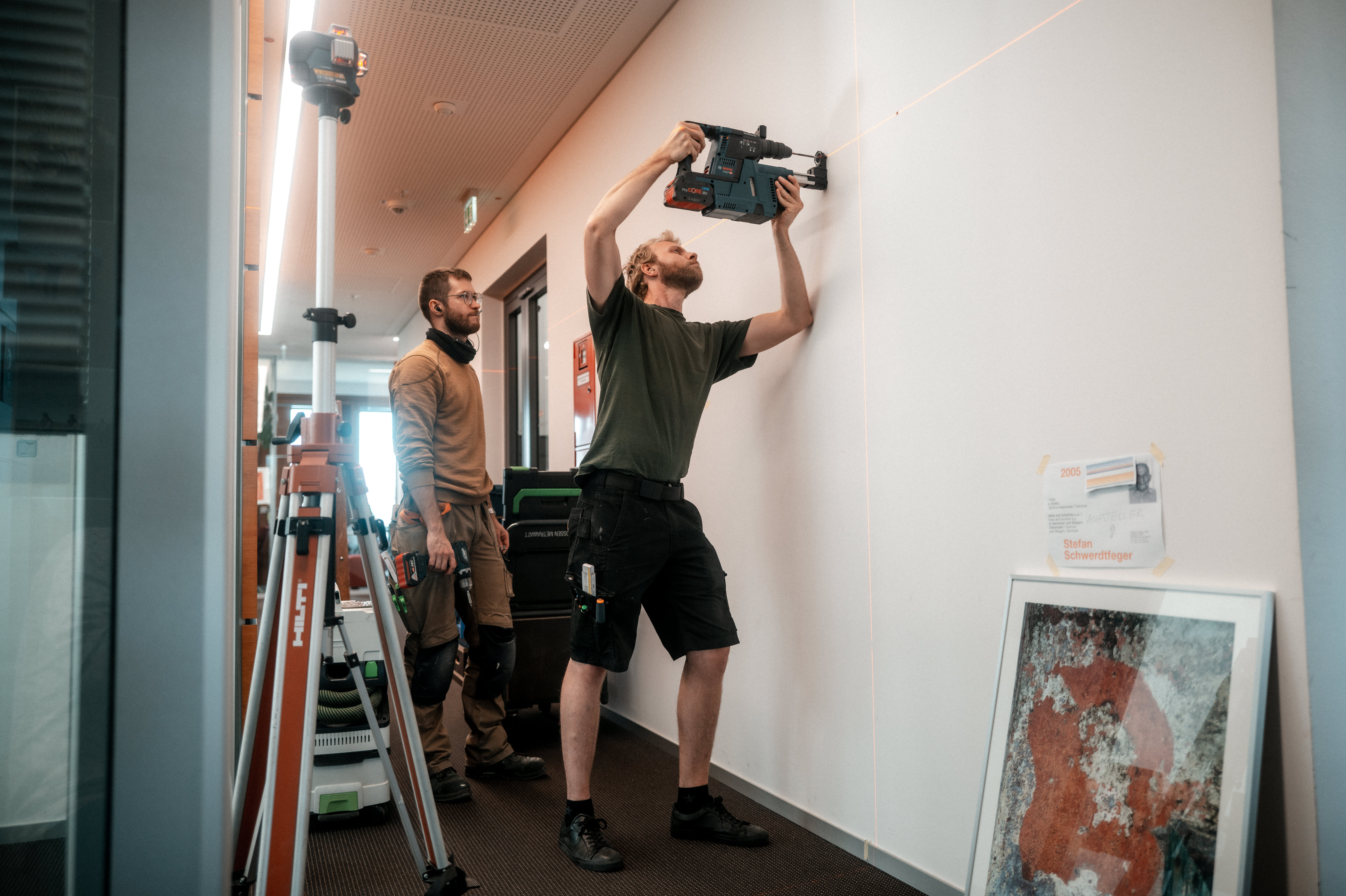 KWS-Kunstausstellung-Aufbau